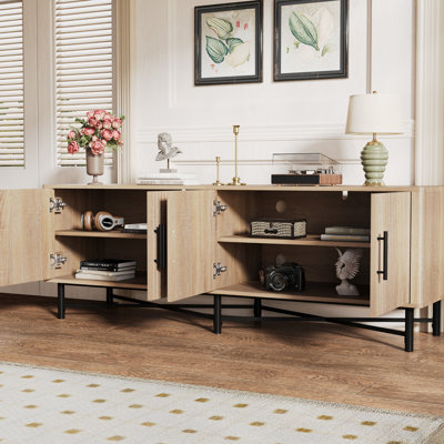 Console de télévision à 4 portes avec 2 compartiments de tablettes réglables et un plateau spacieux pour la décoration, finition naturelle, largeur de 66 pouces, idéal pour décorer le salon