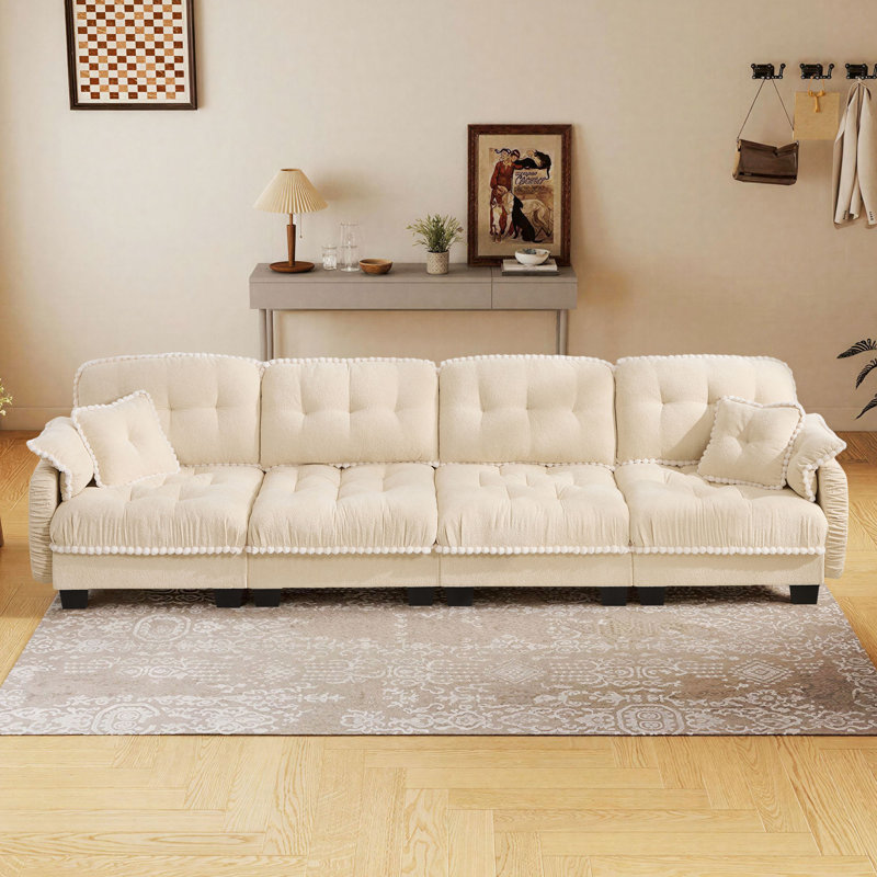 Canapé modulaire en chenille avec 4 coussins, Beige Chenille, 35" H x 132" W x 32" D