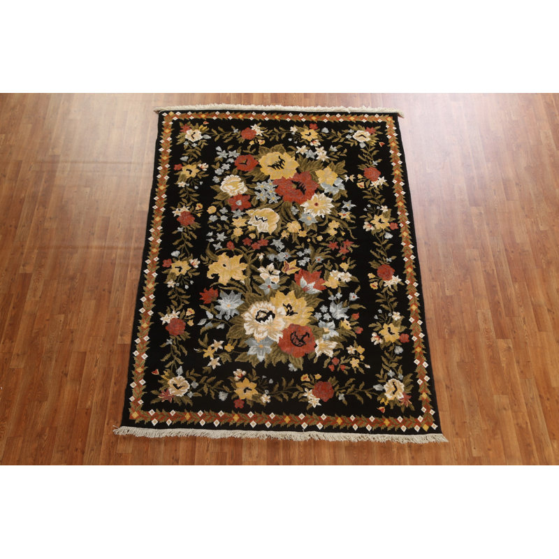 Tapis oriental en laine et soie à motif végétal noué à la main 5 pi 9 po x 8 pi 2 po