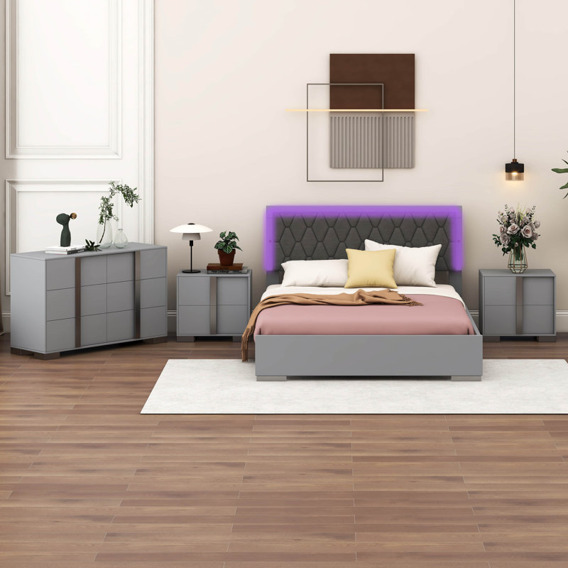 Ensemble de chambre à coucher de 4 pièces avec grand lit Yoakum et tables de chevet avec miroir, Gris