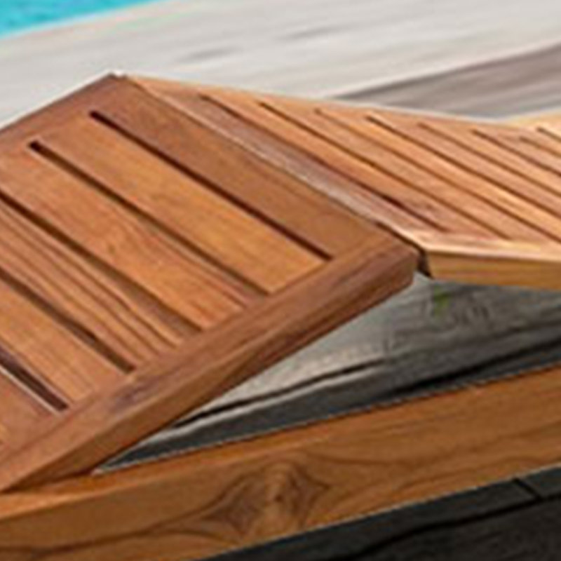 Chaise longue ergonomique en teck pour l'extérieur