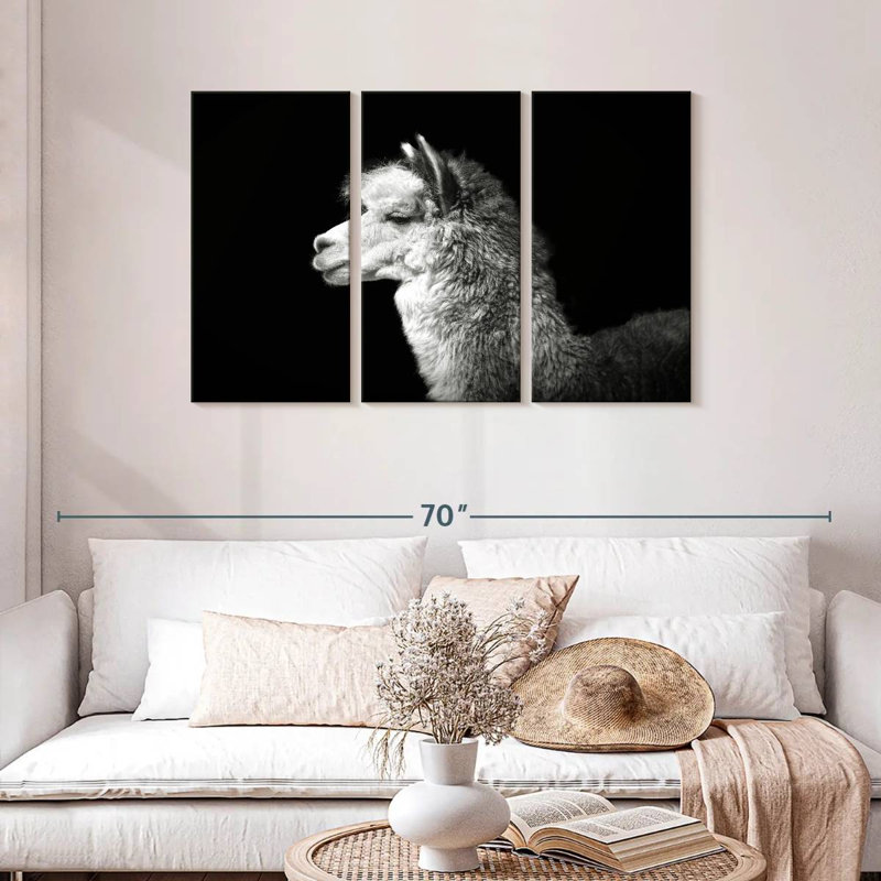 Brampt Noir Llama, 28" H x 45" W