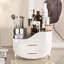 Organisateur de maquillage avec tiroirs-239734047