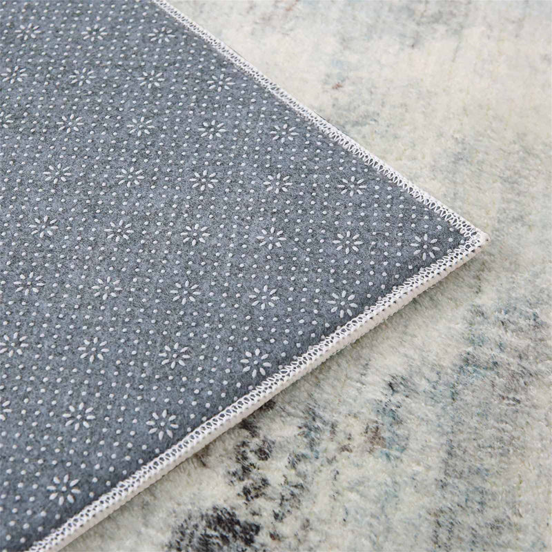 Amiyha Synthetic 120cm X 160cm Area Rug