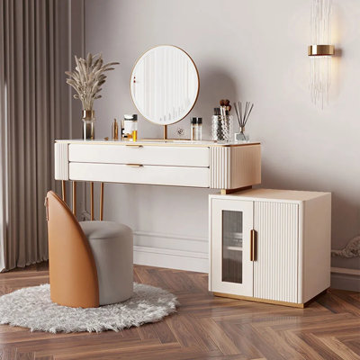 Alissandra Vanity