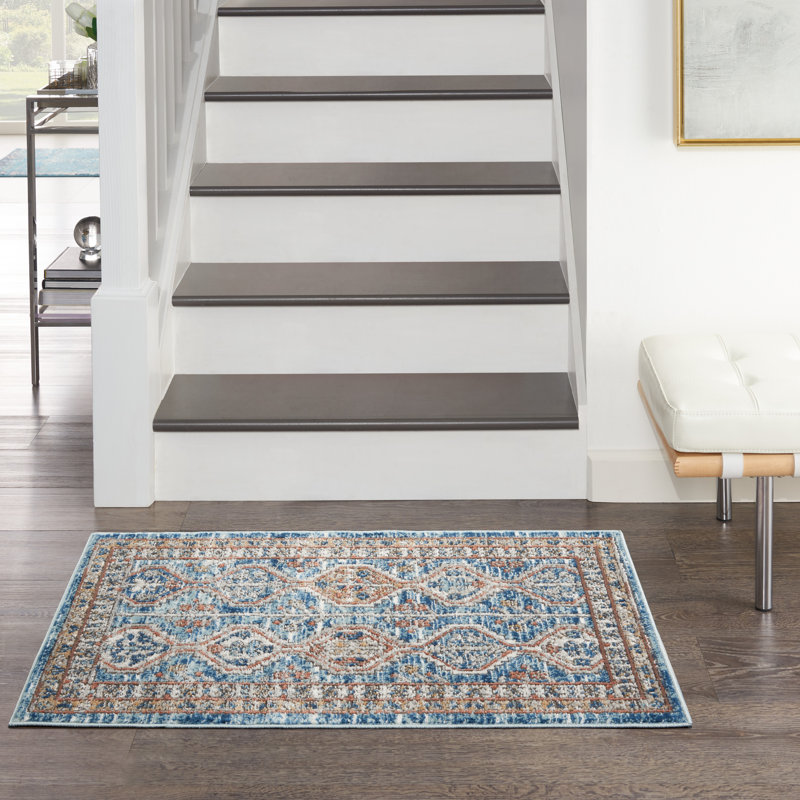 Shabila Oriental Indoor Rug, Rectangle 2'2" x 3'9"
