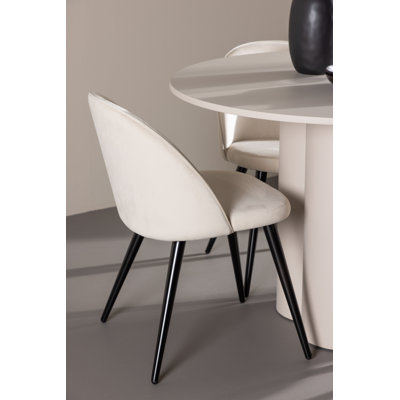 Chenley 4 - Person Dining Set