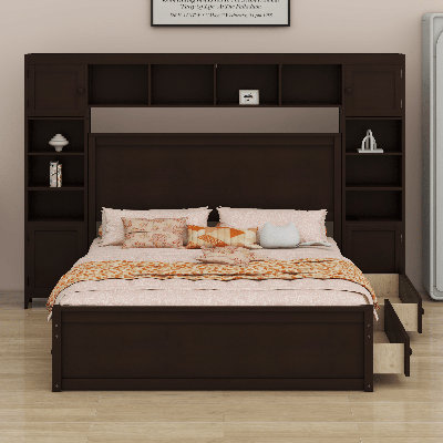 Lit en bois avec armoire
