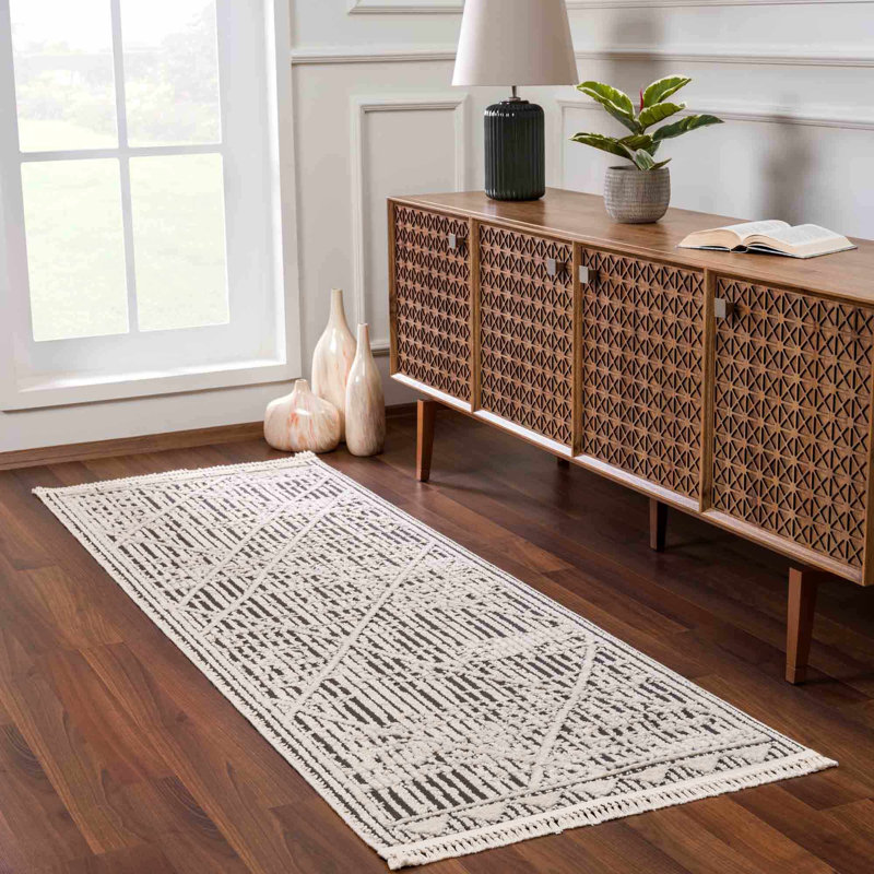Jeanell Moroccan Indoor Rug, Runner 2'7" x 7'3"