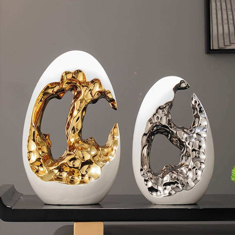 Figurines & Sculptures, 11.02" H x 6.69" W x 4.33" D, Silver