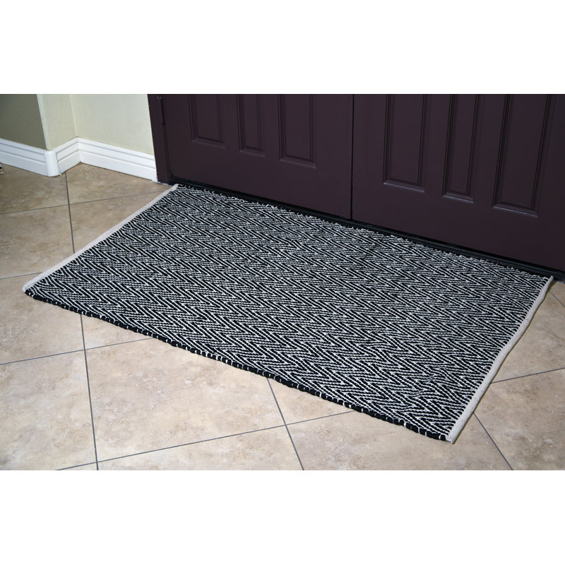 Lear Cotton Chevron Indoor Rug, Rectangle 3' x 5'