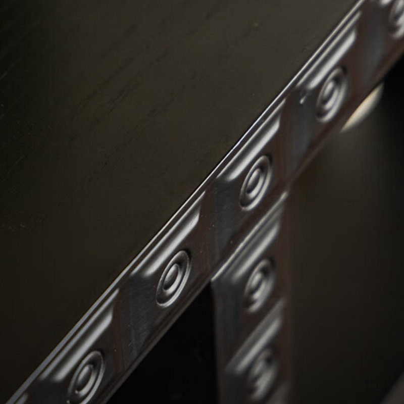 Minimalist And Exquisite Sideboard