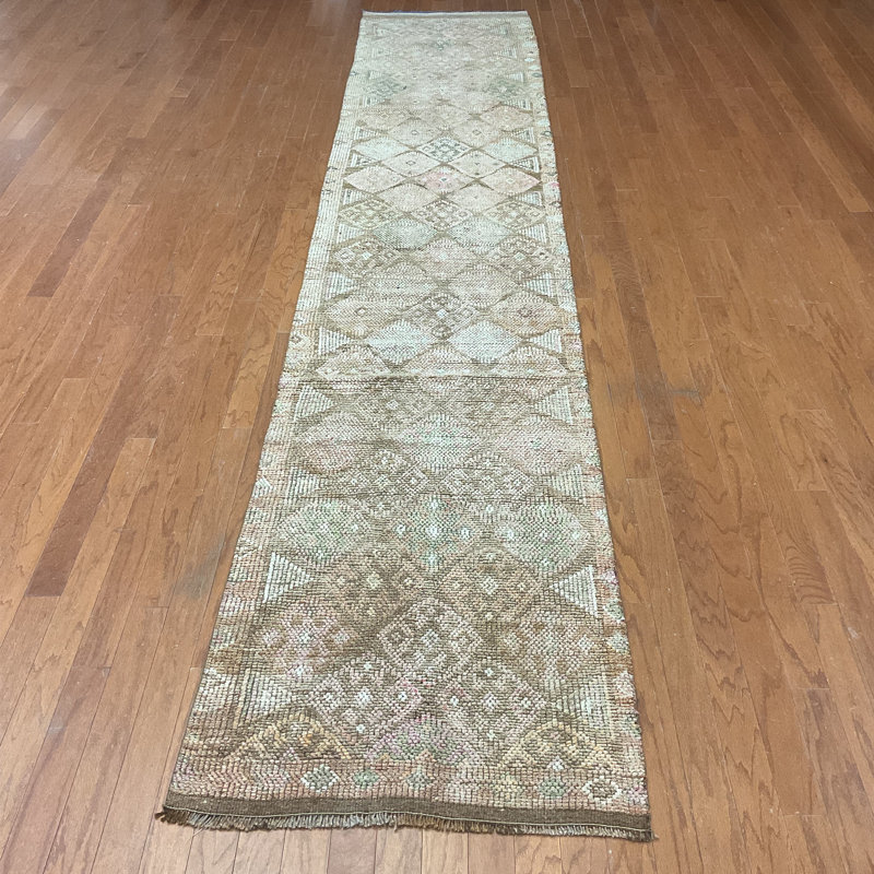 Bungalow Rose Handmade Turkish Oushak Wool Runner