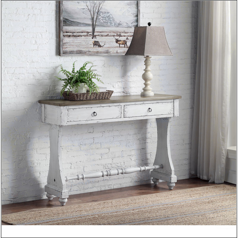 Console Carminda