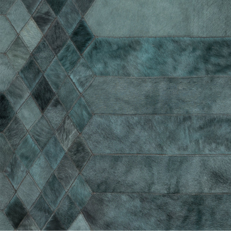 HANDPICKED BY ART HIDE Cowhide Geometric Indoor Rug, Runner 2'7" x 6'6"