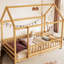 Lit simple en pin naturel avec cadre de toit et clôture uniques, pièce de la chambre à coucher American Artsy, couleur maison, endroit paisible