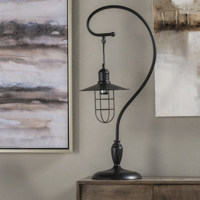 Chesterfield Metal Table Lamp