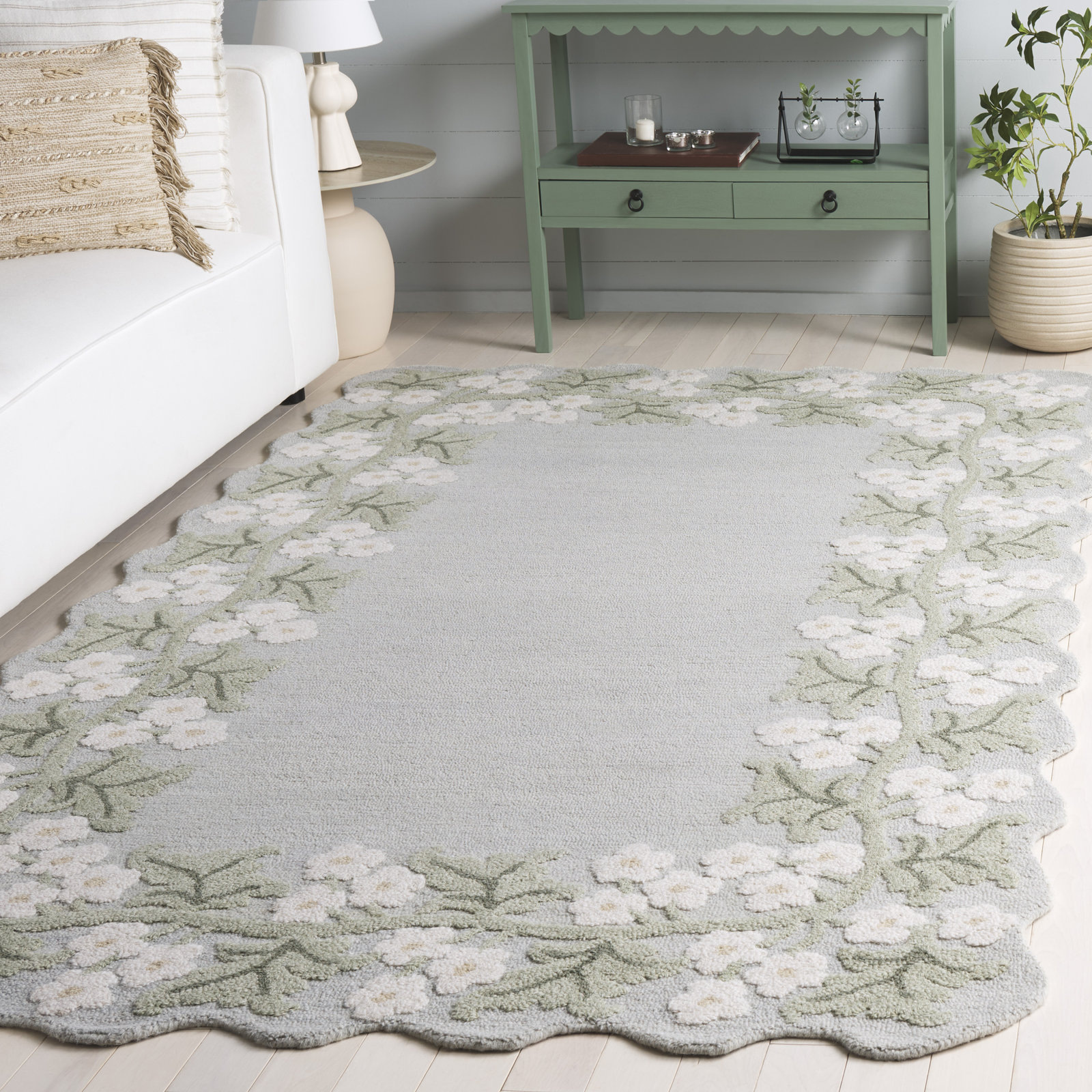 Hand-Tufted Wool Floral Rug, Rectangle 6' x 9'