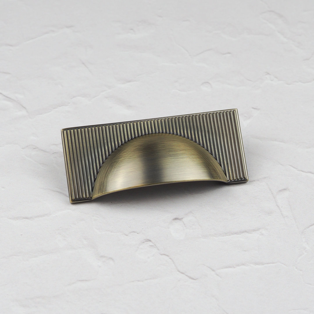 Antique Brass Ribbed Handle Collection & Coordinating Knobs