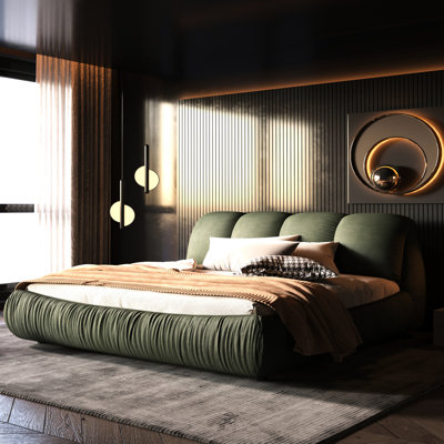Très grand lit avec rembourrage confortable, bois de pin massif, sans sommier tapissier pour un revêtement de nuit relaxant et solide, lattes en bois, besoin
