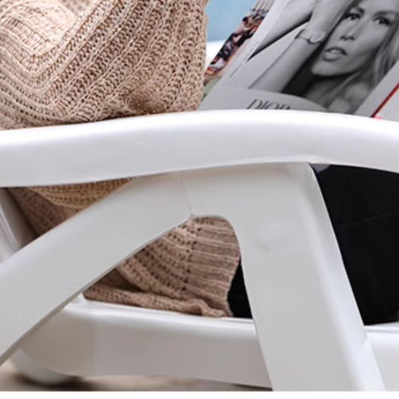 Chaise longue de plage extérieure pliable avec roues