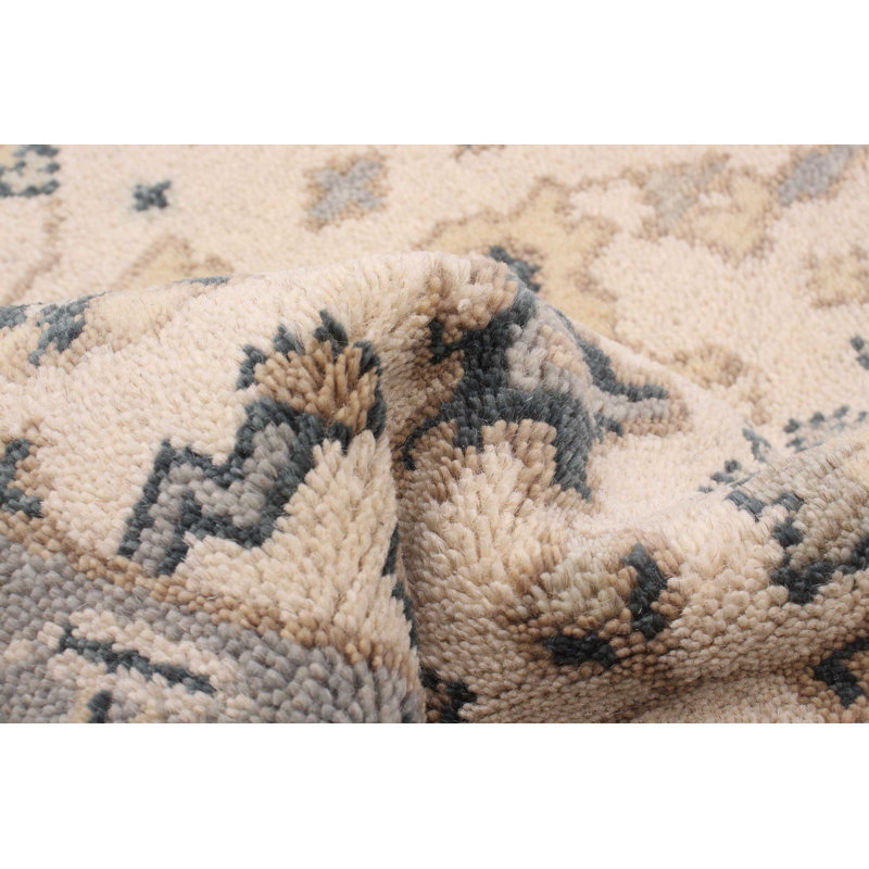 Tapis de couloir unique en laine nouvel âge 2 pi 7 po x 8 pi crème