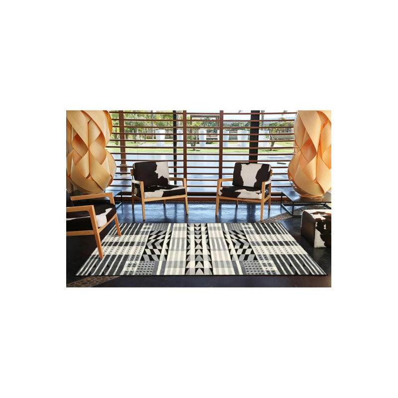 Black And White Rectangular Geometric Woven Carpet, Round 3'4"