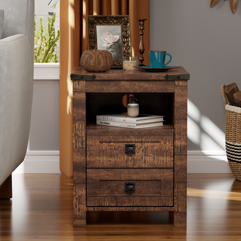 Table de bout Farmhouse avec 2 ports USB et 2 prises de courant, Brun