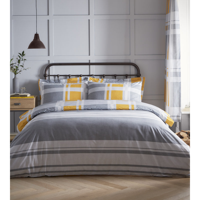 Striped Duvet Cover Set with Pillowcases Included, Super King - 2 Standard Pillowcases