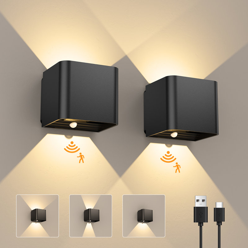 Applique murale rechargeable intérieure / extérieure avec capteur de mouvement, lampe murale vers le haut et vers le bas à lumière réglable à lumière blanche chaude extérieure 3000k Ipx4