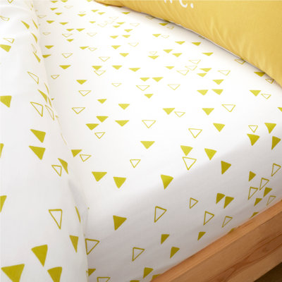 Giraffe Shapes Fitted Sheet