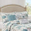 Ensemble de courtepointe réversible de six articles en satin de coton à densité du tissage de 210 fils avec coussins décoratifs Pebble Beach-412516617-499890275