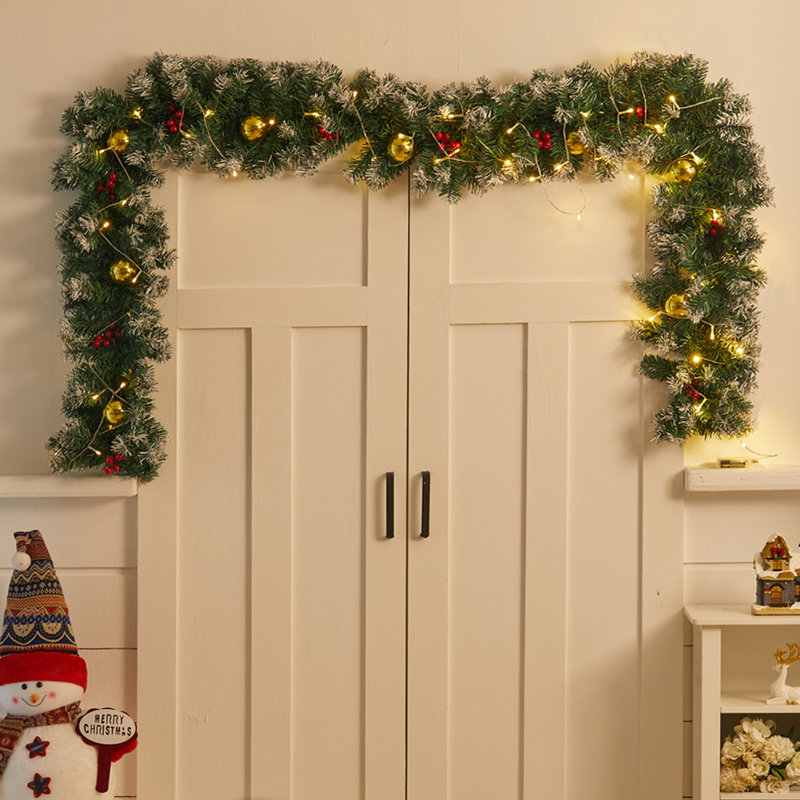 270cm Lighted Faux Garland with Lights, Green
