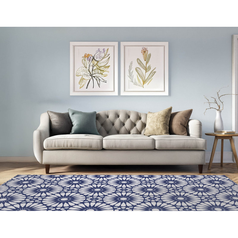 Jonsson Indoor Non-Slip Area Rug, Rectangle 5' x 7'