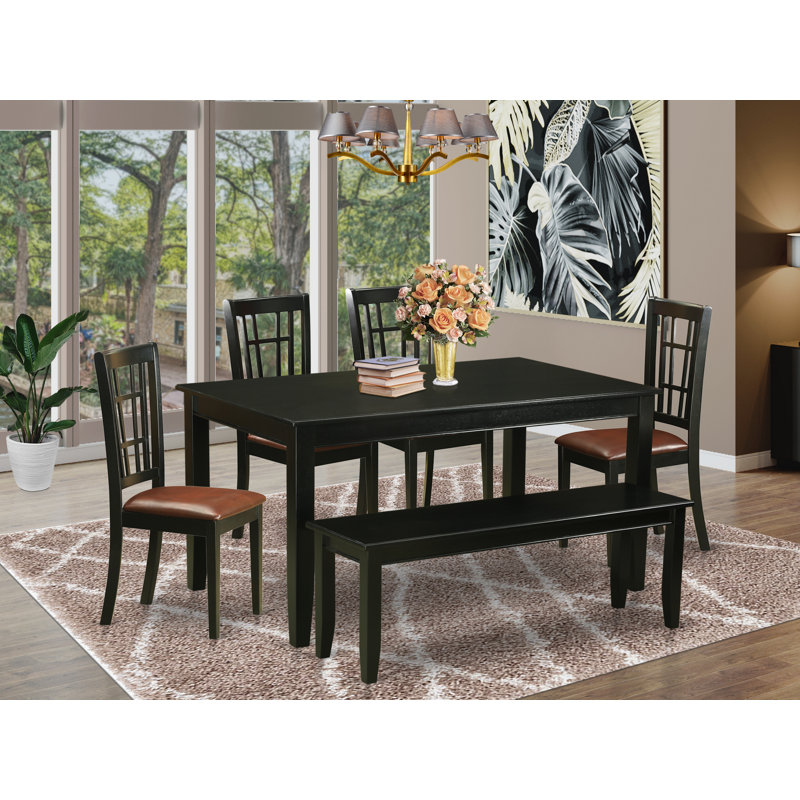 L'ensemble 6 pièces de table et chaises de cuisine comprend une table de salle à manger rectangulaire et 4 chaises de salle à manger en similicuir avec banc, noir