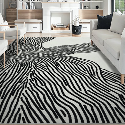 Modern Abstract Stripes Machine Washable Area Rug in Black & White