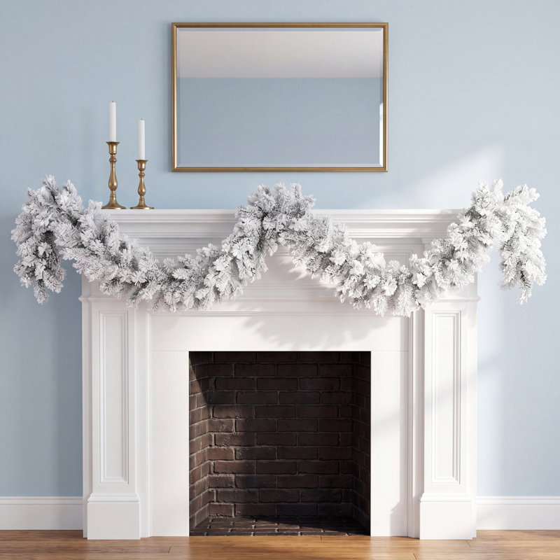 Pfeiffer 108'' in. Faux Pine Garland