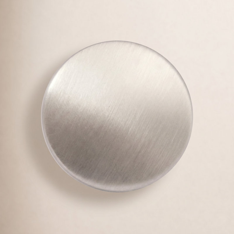 Poignée d'armoire ronde en nickel satiné de 1 1/8 po de diamètre Lancaster, Nickel satiné