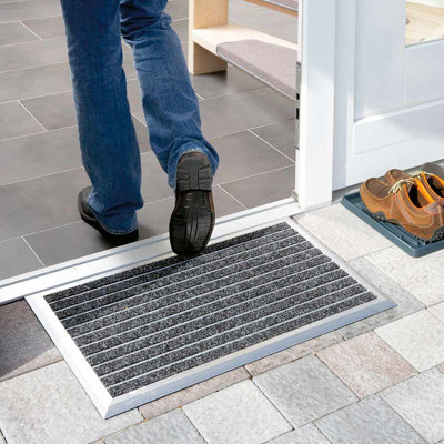 Non-Slip Striped Indoor / Outdoor Doormat