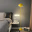Lampe sur pied industrielle avec abat-jour industriel en métal pastel-238783770