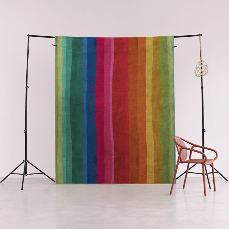 Tapis décoratif moderne à motifs de lignes verticales multicolores aux tons clairs, Rectangle 3 pi 9 po x 4 pi 11 po