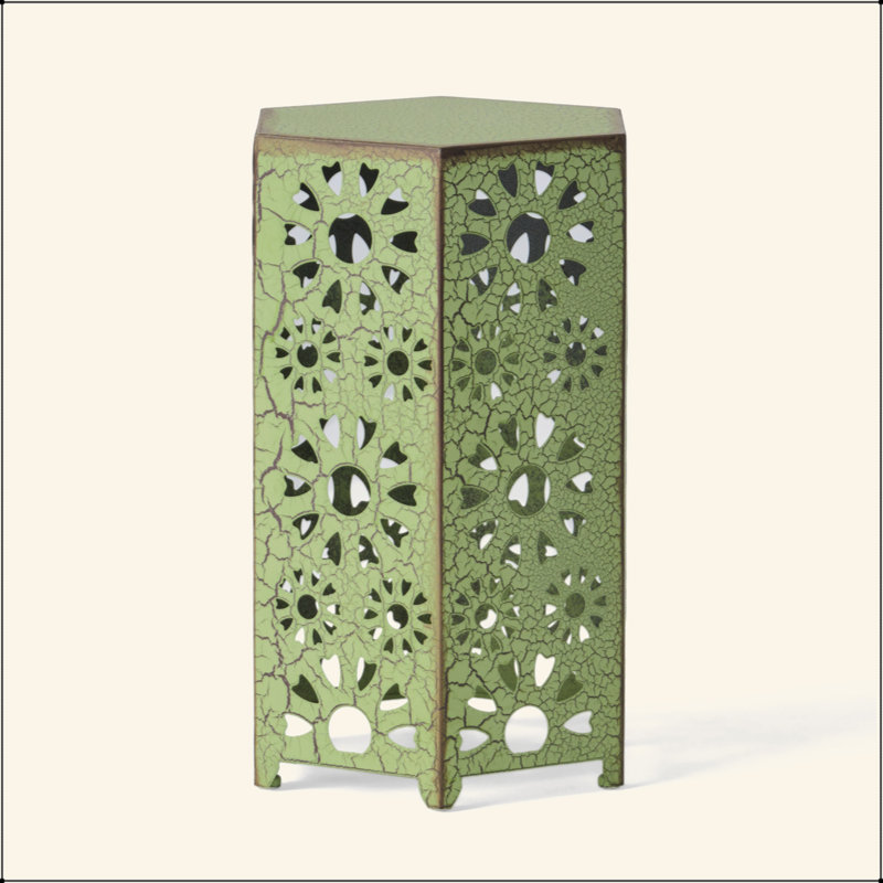 Table d'appoint charmante et polyvalente pour divers environnements et occasions