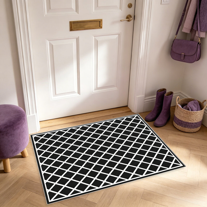Black Ivory Lattice carpet-easy to clean, machine-washable, soft and comfortable; suitable for door mats, kitchens, living rooms, bedrooms, corridors, and laundry areas. Easy to clean, durable carpet for home decoration.