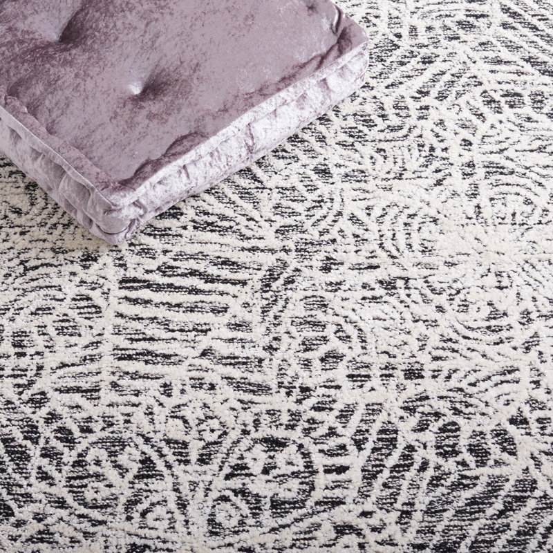 Geesey Hand Tufted Wool/Bamboo Silk/Cotton with Cotton Backing Floral Rug in Ivory/Black, Rectangle 5' x 8'
