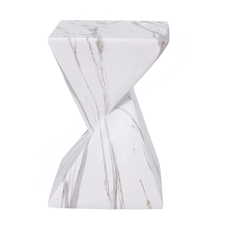 Table d'appoint moderne en béton 18,5 po de hauteur, table de bout de patio avec motif cannelé sculptural, table d'appoint minimaliste géométrique résistante aux intempéries pour le jardin, le balcon et la piscine, marbre blanc