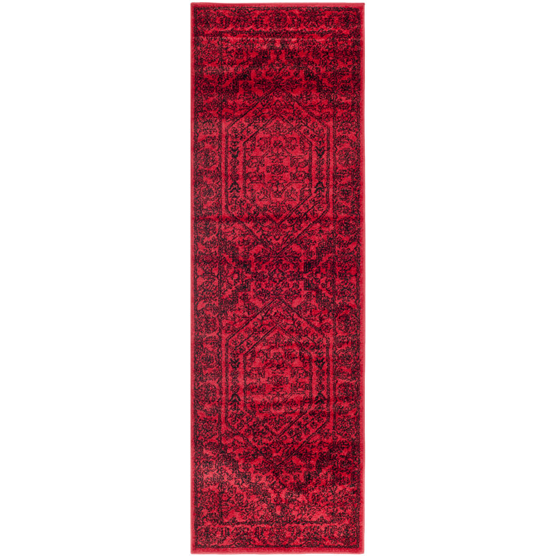 Tapis oriental rouge / noir Nicarla, Tapis de couloir 2 pi 6 po x 16 pi