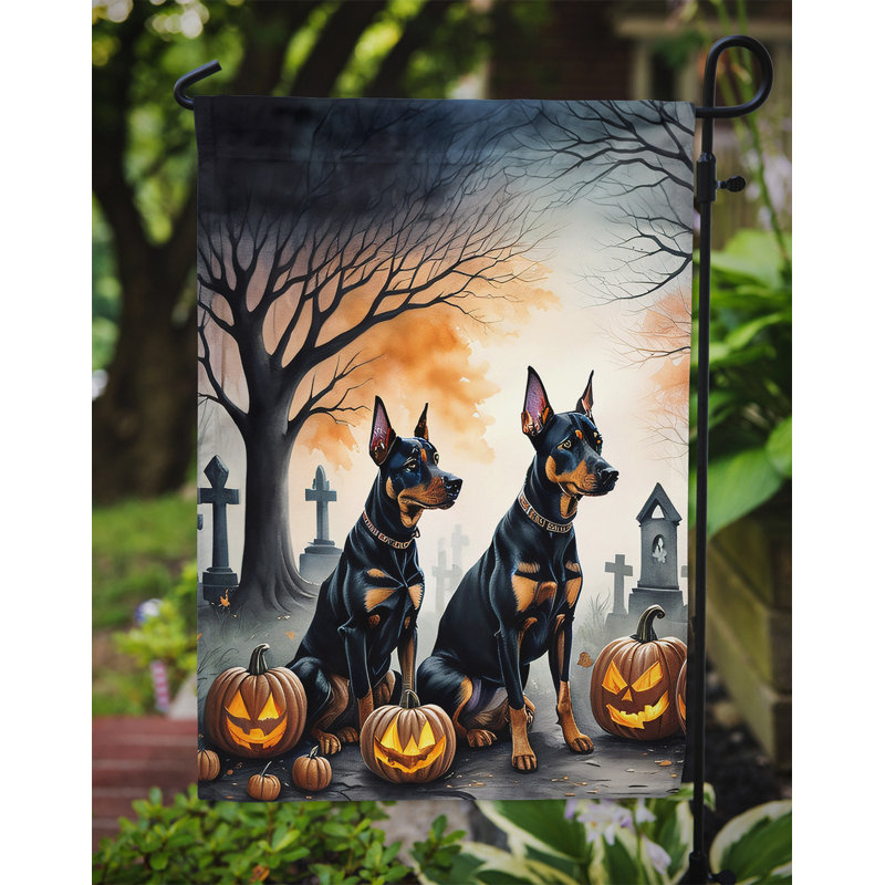 Drapeau de jardin d'Halloween effrayant Doberman Pinscher