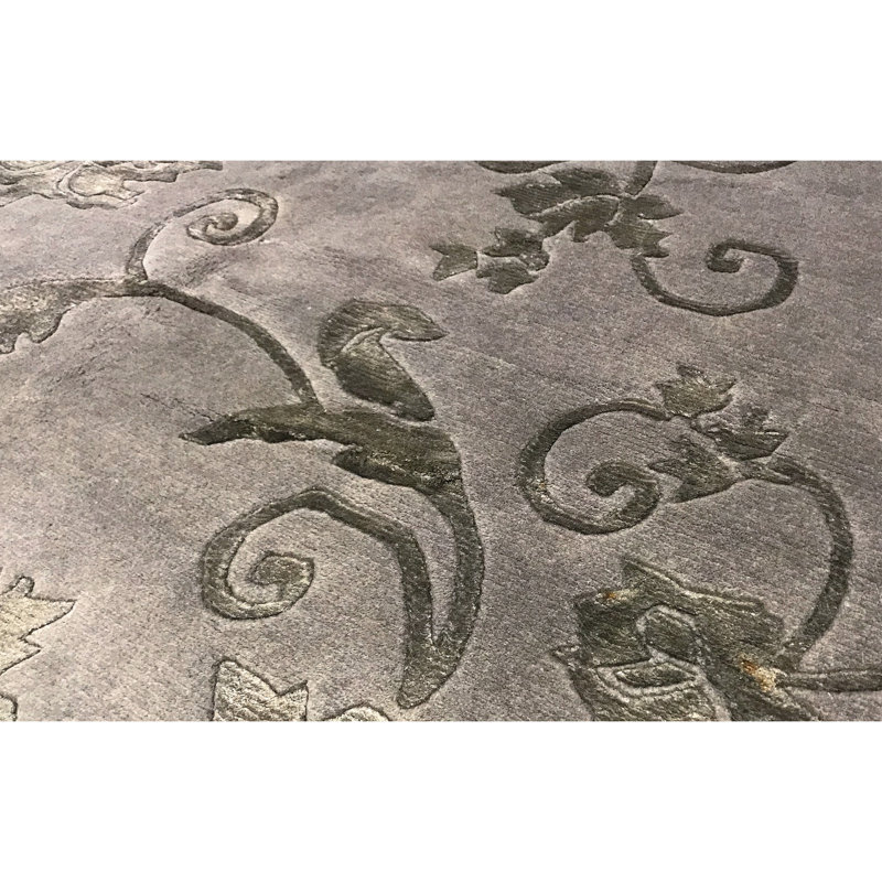 Hand Woven Wool Floral Area Rug