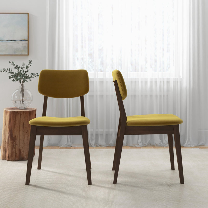 Chaise d'appoint rembourrée en bois massif Avra, Velours jaune foncé