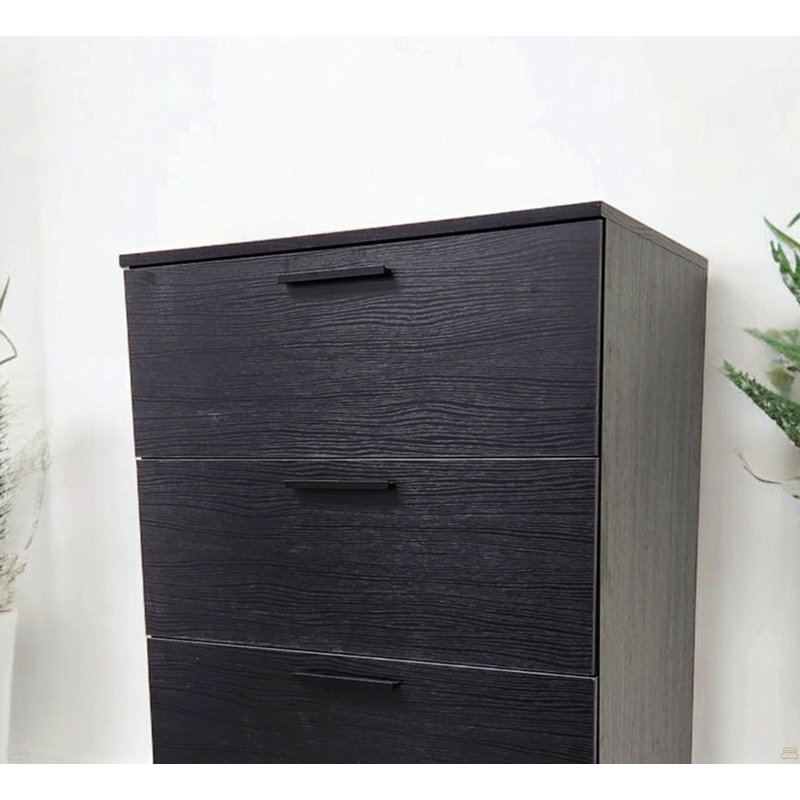 Commode géante à quatre tiroirs